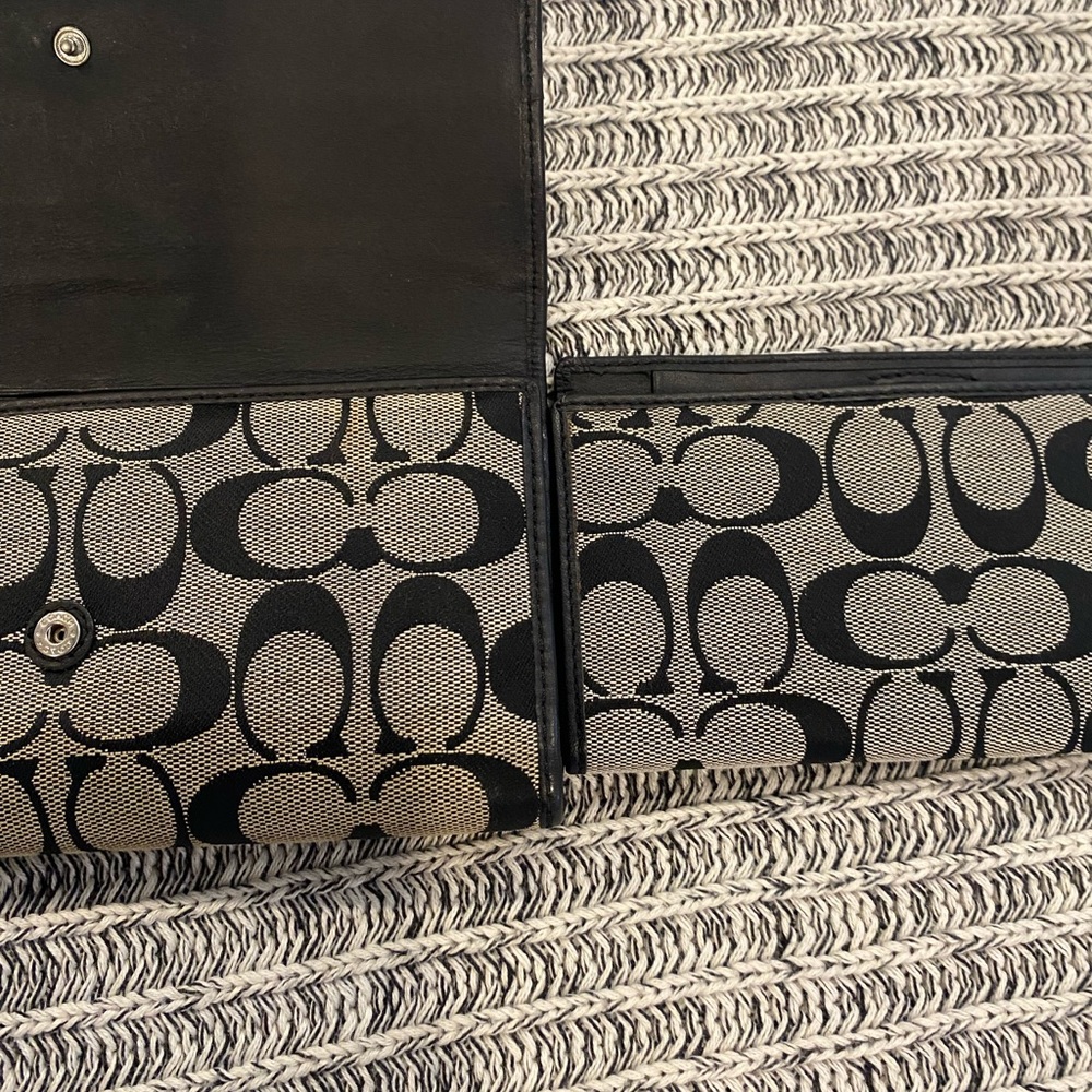 Coach Wallet - Picture 3 of 4